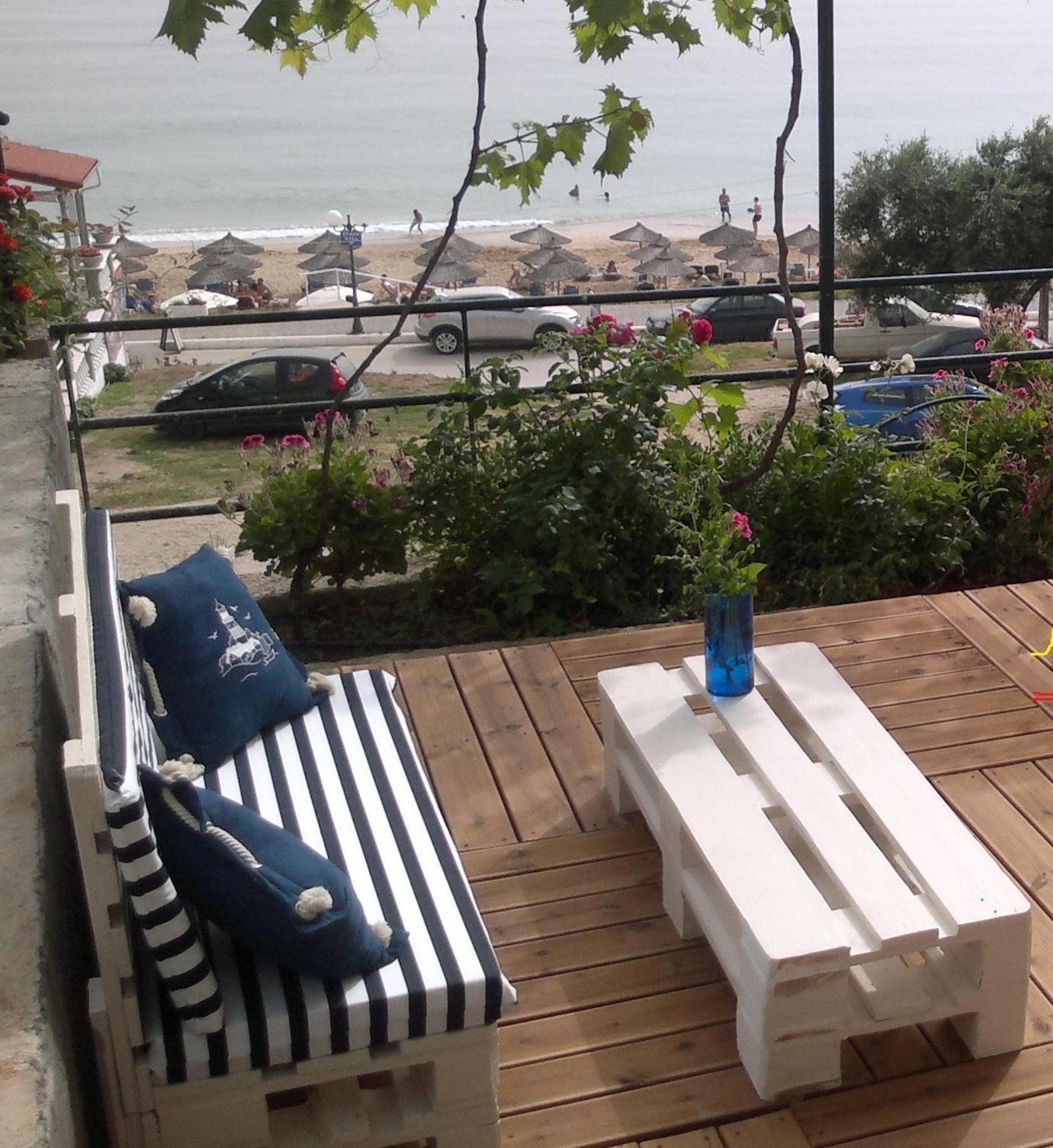 Lemonelia, One Big,4-5 People And One Small ,2-3 People Loutsa (Preveza)