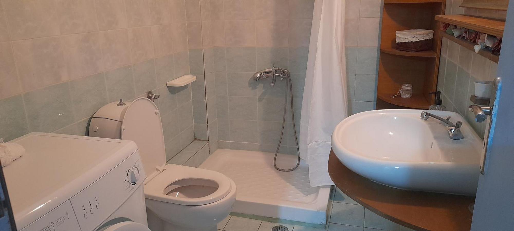 Lemonelia, One Big,4-5 People And One Small ,2-3 People Holiday home